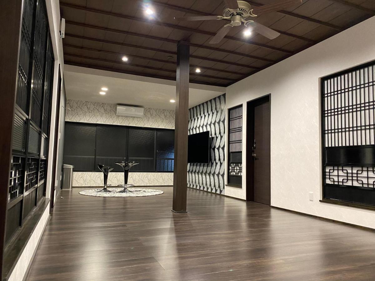 憩ikoi Guest House & Cafe Bar 佐渡市 エクステリア 写真